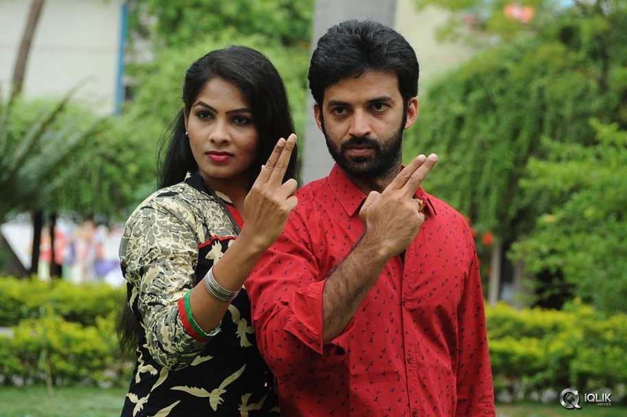 Bandhook-Movie-Platinum-Disc-Function